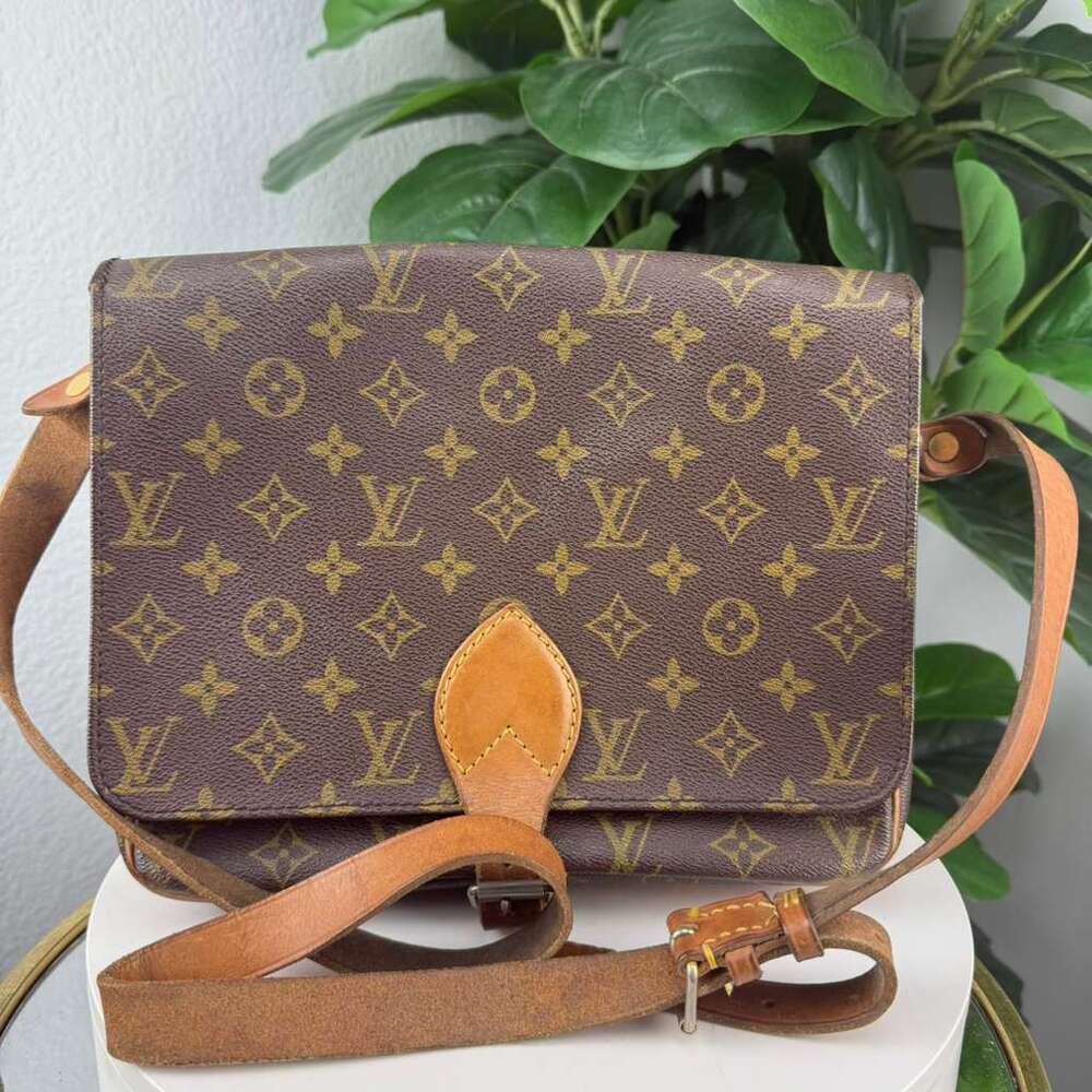 💎✨Authentic Louis Vuitton Vintage Monogram Cartouchiere GM Shoulder Bag